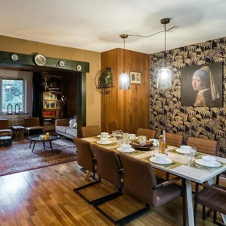 Near With Garden Apartment